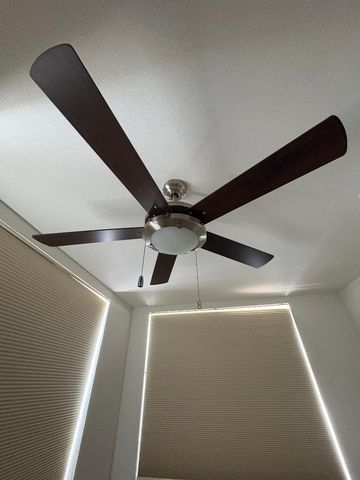 327 Platinum Street SW, Albuquerque, NM 87102
