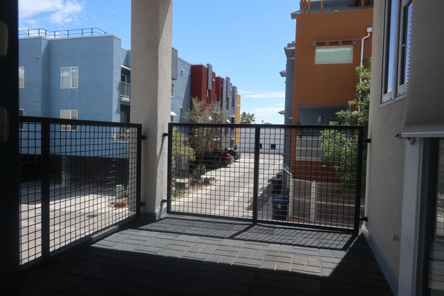 327 Platinum Street SW, Albuquerque, NM 87102