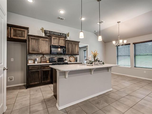 12474 Native Hill Drive, Choctaw, OK 73020