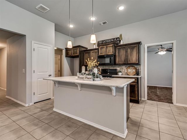 12474 Native Hill Drive, Choctaw, OK 73020