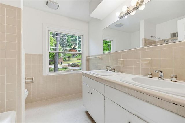 445 Forest Hills Drive NE, Sandy Springs, GA 30342