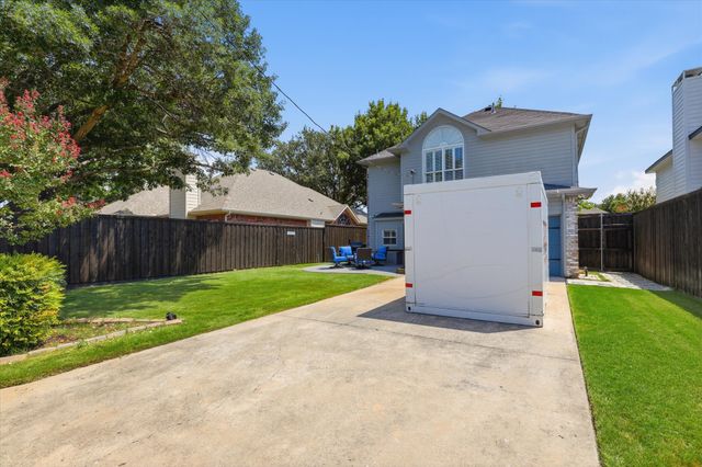 4055 Briarbend Road, Dallas, TX 75287