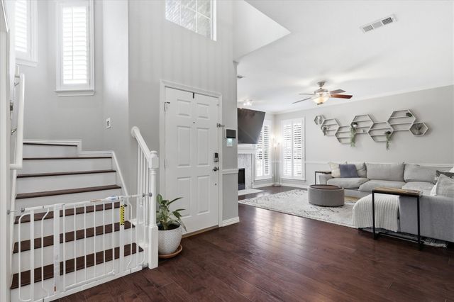 4055 Briarbend Road, Dallas, TX 75287