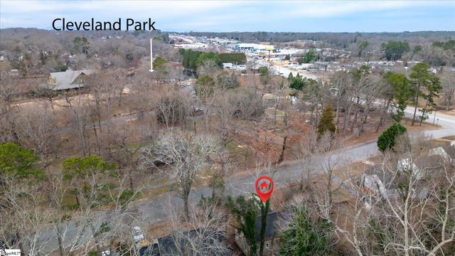 137 S Cleveland Park Drive, Spartanburg, SC 29303