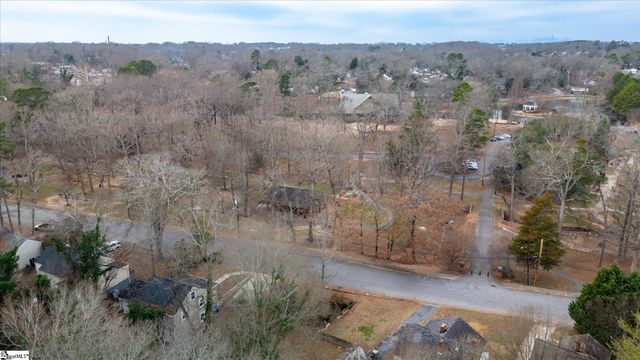 137 S Cleveland Park Drive, Spartanburg, SC 29303