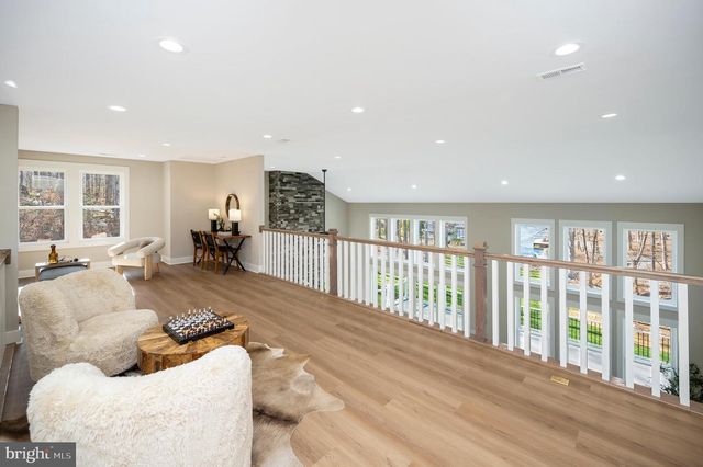 2 OLD HOUSE RD, Bumpass, VA 23024