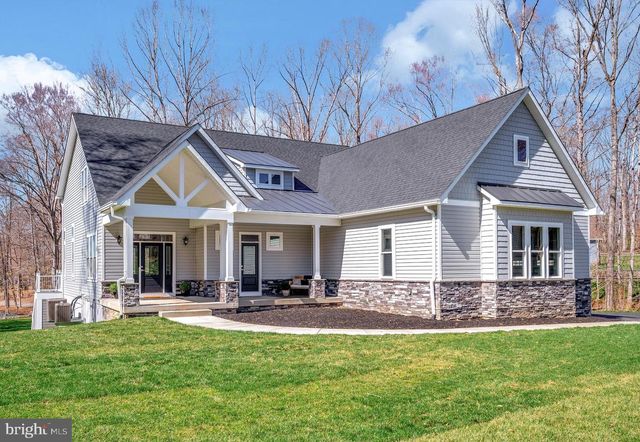 2 OLD HOUSE RD, Bumpass, VA 23024