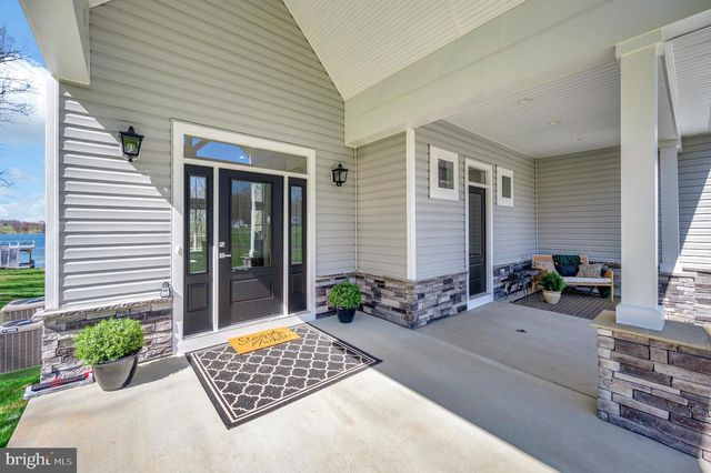2 OLD HOUSE RD, Bumpass, VA 23024