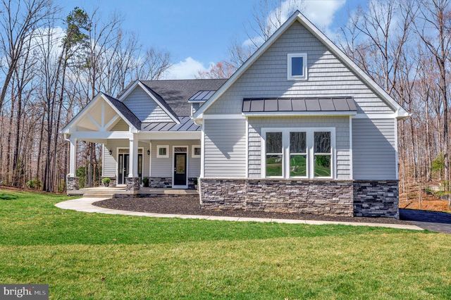 2 OLD HOUSE RD, Bumpass, VA 23024