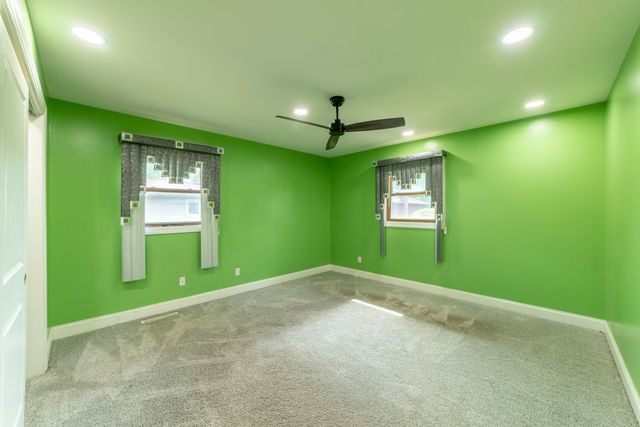 9619 Greenwood Avenue, Munster, IN 46321