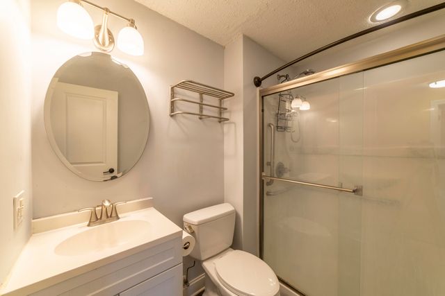 9619 Greenwood Avenue, Munster, IN 46321
