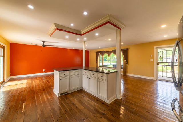 9619 Greenwood Avenue, Munster, IN 46321