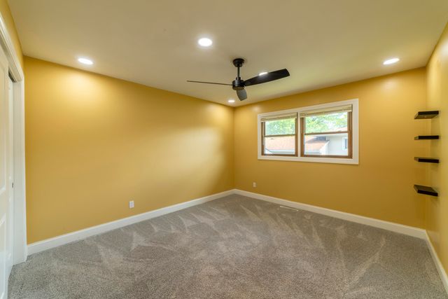 9619 Greenwood Avenue, Munster, IN 46321