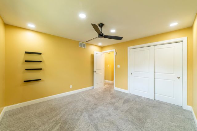 9619 Greenwood Avenue, Munster, IN 46321