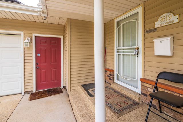 9619 Greenwood Avenue, Munster, IN 46321