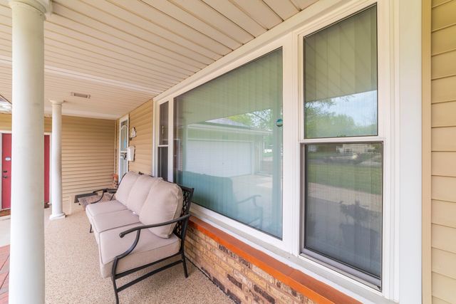 9619 Greenwood Avenue, Munster, IN 46321