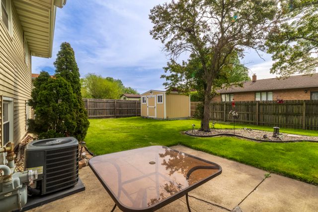 9619 Greenwood Avenue, Munster, IN 46321