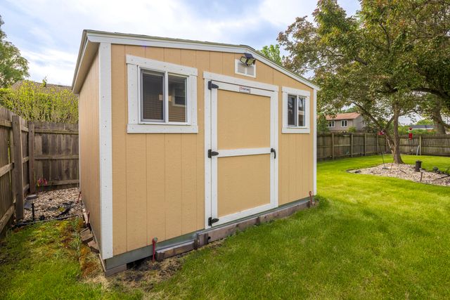9619 Greenwood Avenue, Munster, IN 46321