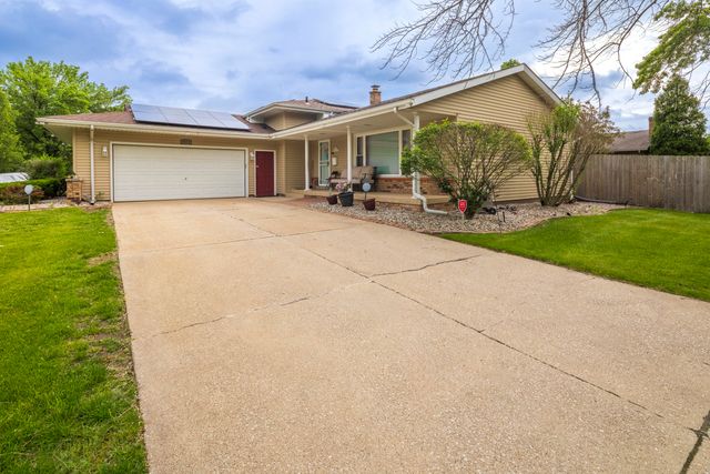 9619 Greenwood Avenue, Munster, IN 46321