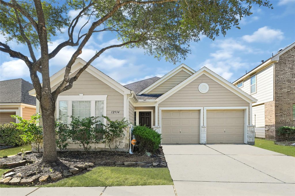 12934 Palm Leaf Court, Houston, TX 77044