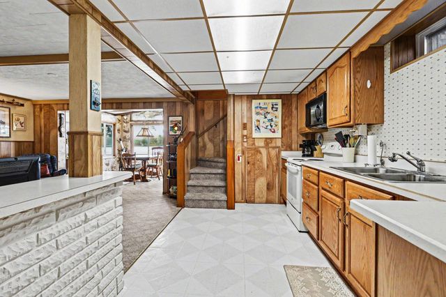 60779 W Oak Drive, Decatur, MI 49045
