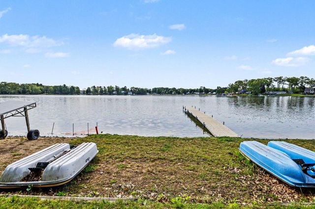 60779 W Oak Drive, Decatur, MI 49045