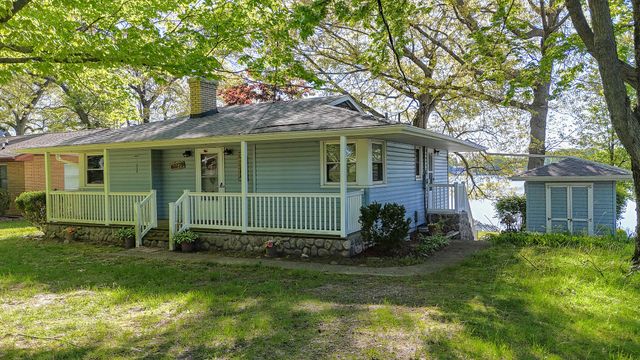 60779 W Oak Drive, Decatur, MI 49045