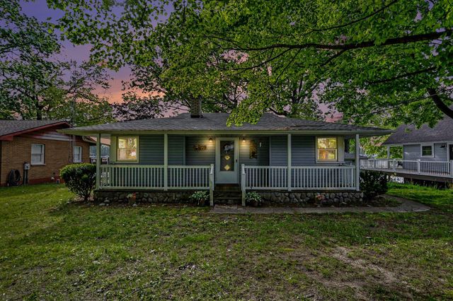 60779 W Oak Drive, Decatur, MI 49045