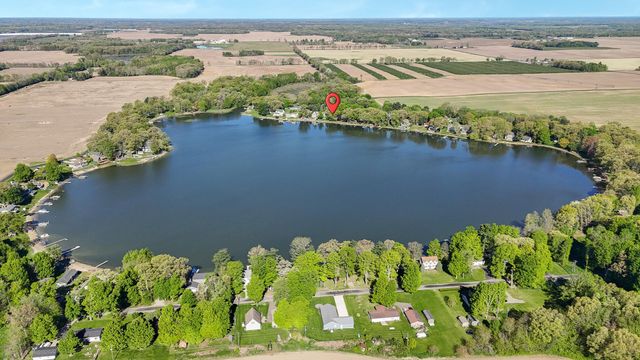60779 W Oak Drive, Decatur, MI 49045