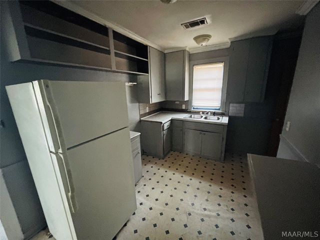 2000 Cherry Street, Montgomery, AL 36107