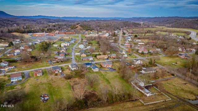 4400 Ridge Road, Kingsport, TN 37660