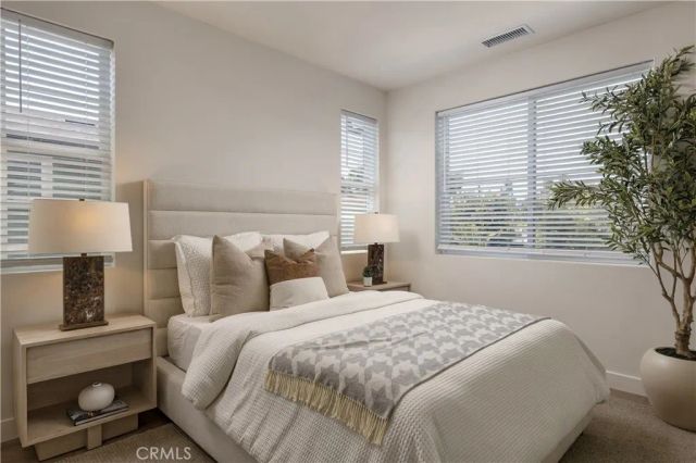 547 Bernard Street, Costa Mesa, CA 92627