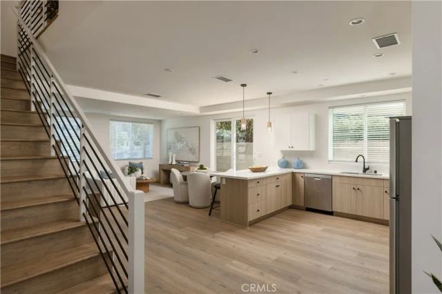 547 Bernard Street, Costa Mesa, CA 92627