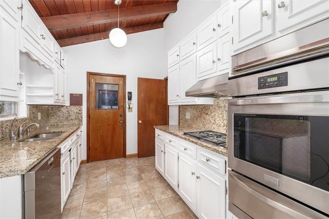 5363 Rosser Road, Smoke Rise, GA 30087