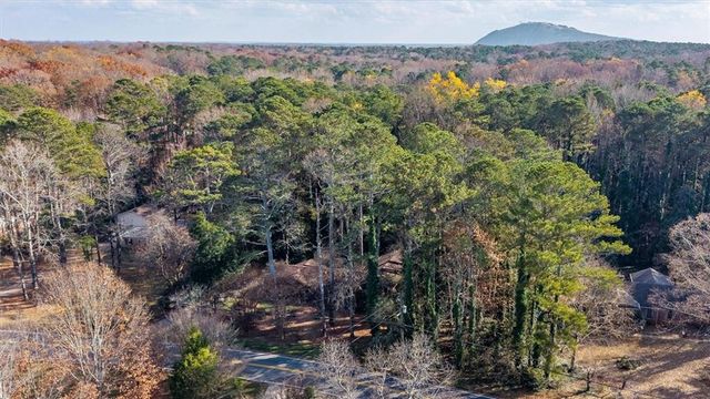 5363 Rosser Road, Smoke Rise, GA 30087