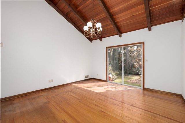 5363 Rosser Road, Smoke Rise, GA 30087