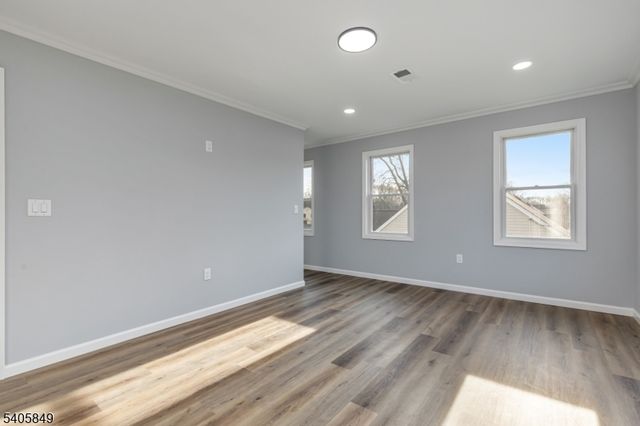 81 Hutchinson St, Clark Twp., NJ 07066