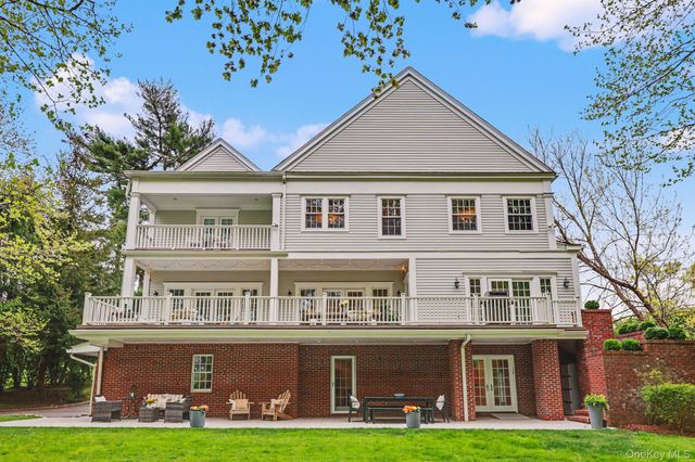 10 Morris Court, Rye, NY 10580