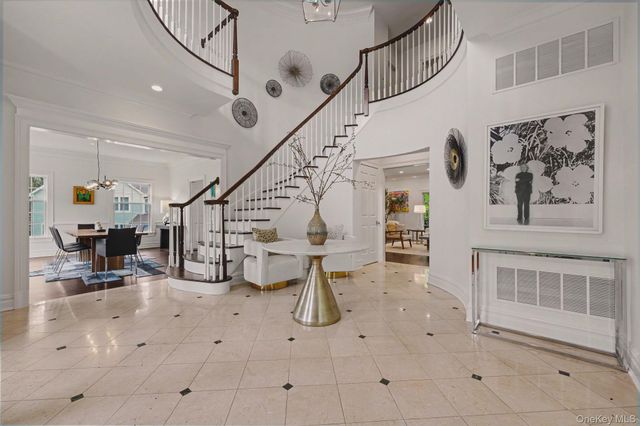 10 Morris Court, Rye, NY 10580