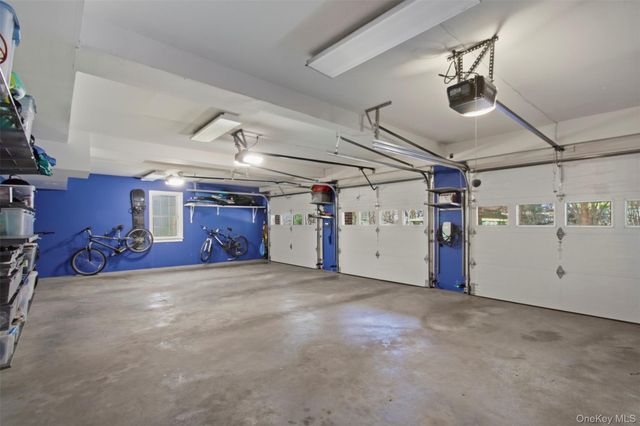10 Morris Court, Rye, NY 10580