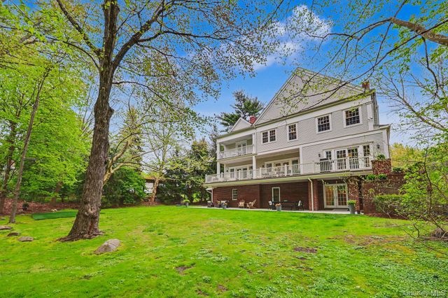 10 Morris Court, Rye, NY 10580