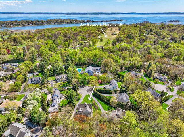10 Morris Court, Rye, NY 10580