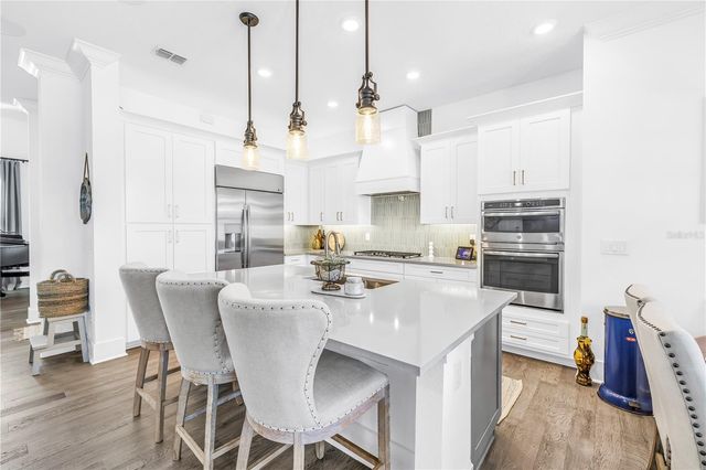 513 17TH AVENUE E, Palmetto, FL 34221