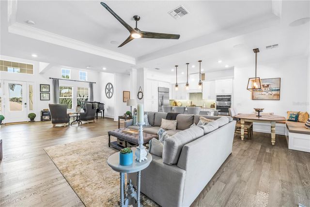 513 17TH AVENUE E, Palmetto, FL 34221