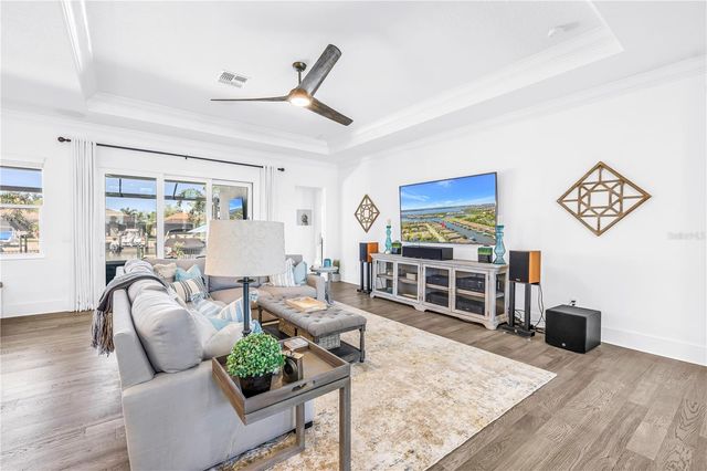 513 17TH AVENUE E, Palmetto, FL 34221