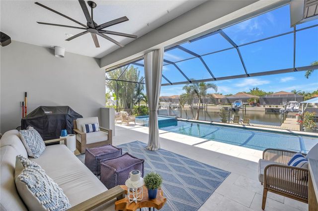 513 17TH AVENUE E, Palmetto, FL 34221