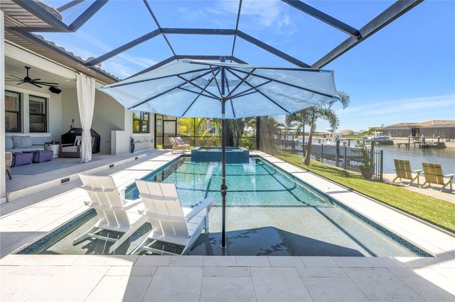 513 17TH AVENUE E, Palmetto, FL 34221