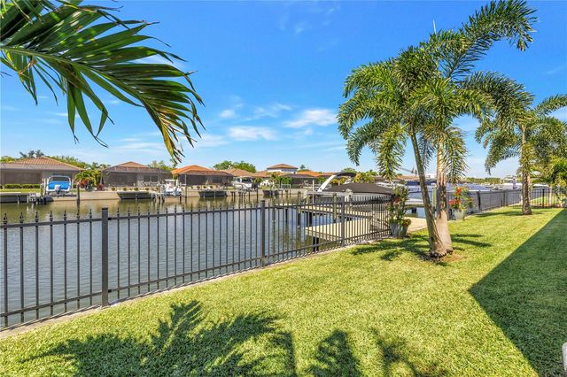 513 17TH AVENUE E, Palmetto, FL 34221