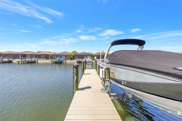 513 17TH AVENUE E, Palmetto, FL 34221