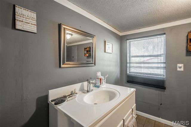 1769 County Road 608, Poplar Bluff, MO 63901